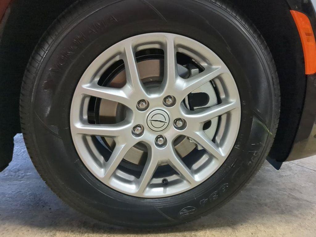 New 2026 Chrysler Pacifica Select FWD image 8