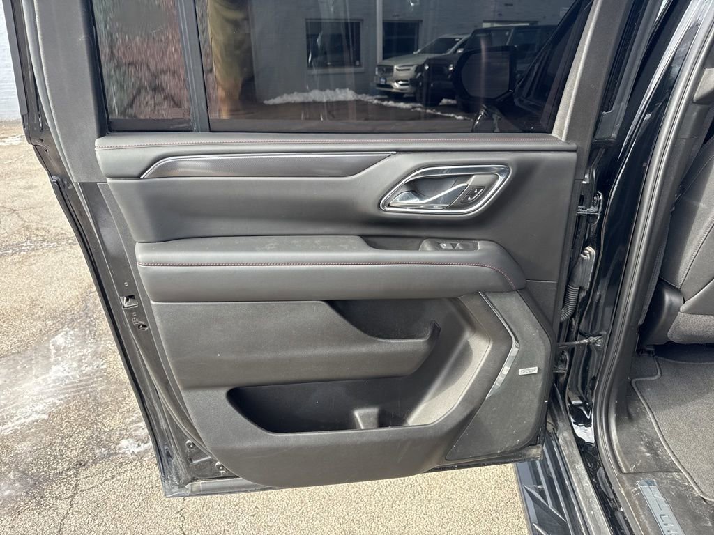 Used 2023 Chevrolet Suburban RST AWD/4WD image 9