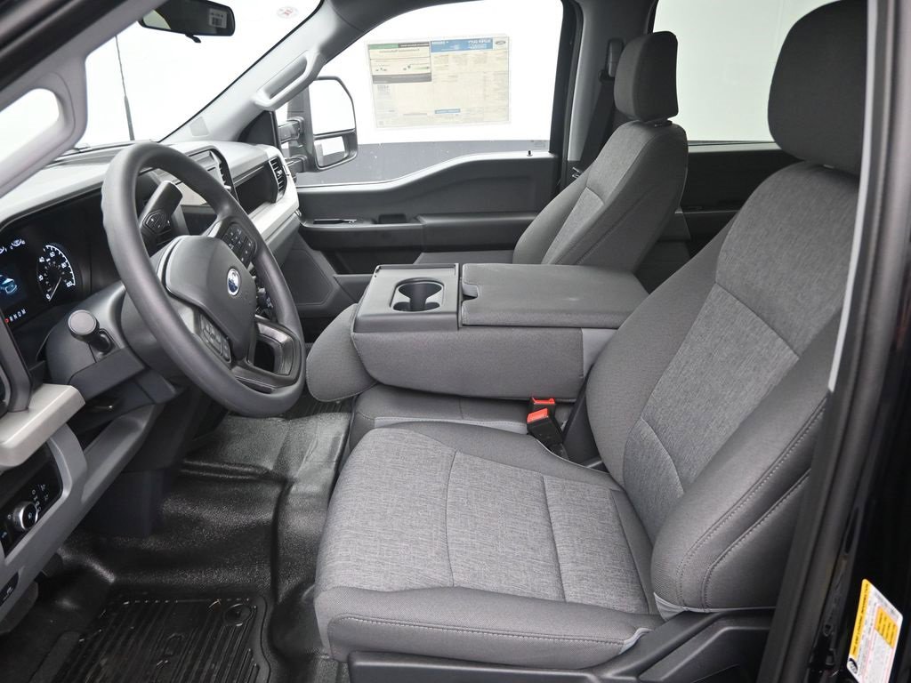 Used 2025 Ford F350 XL w/ XL Driver Assist Package image 9