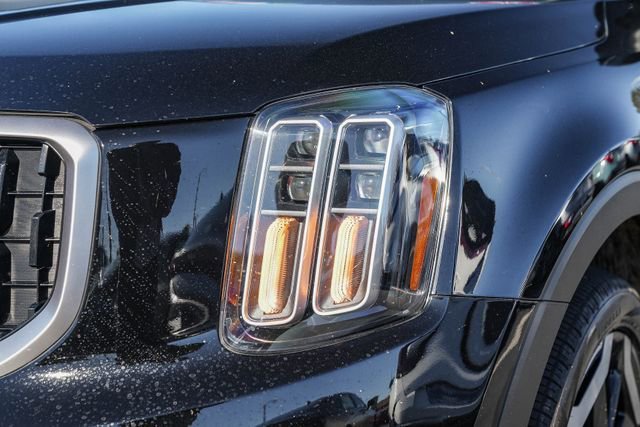 Certified 2024 Kia Telluride EX w/ EX Captain's Chair Package image 10
