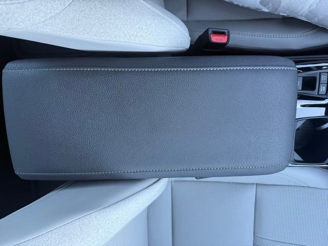 New 2026 Toyota Camry XLE AWD/4WD image 28