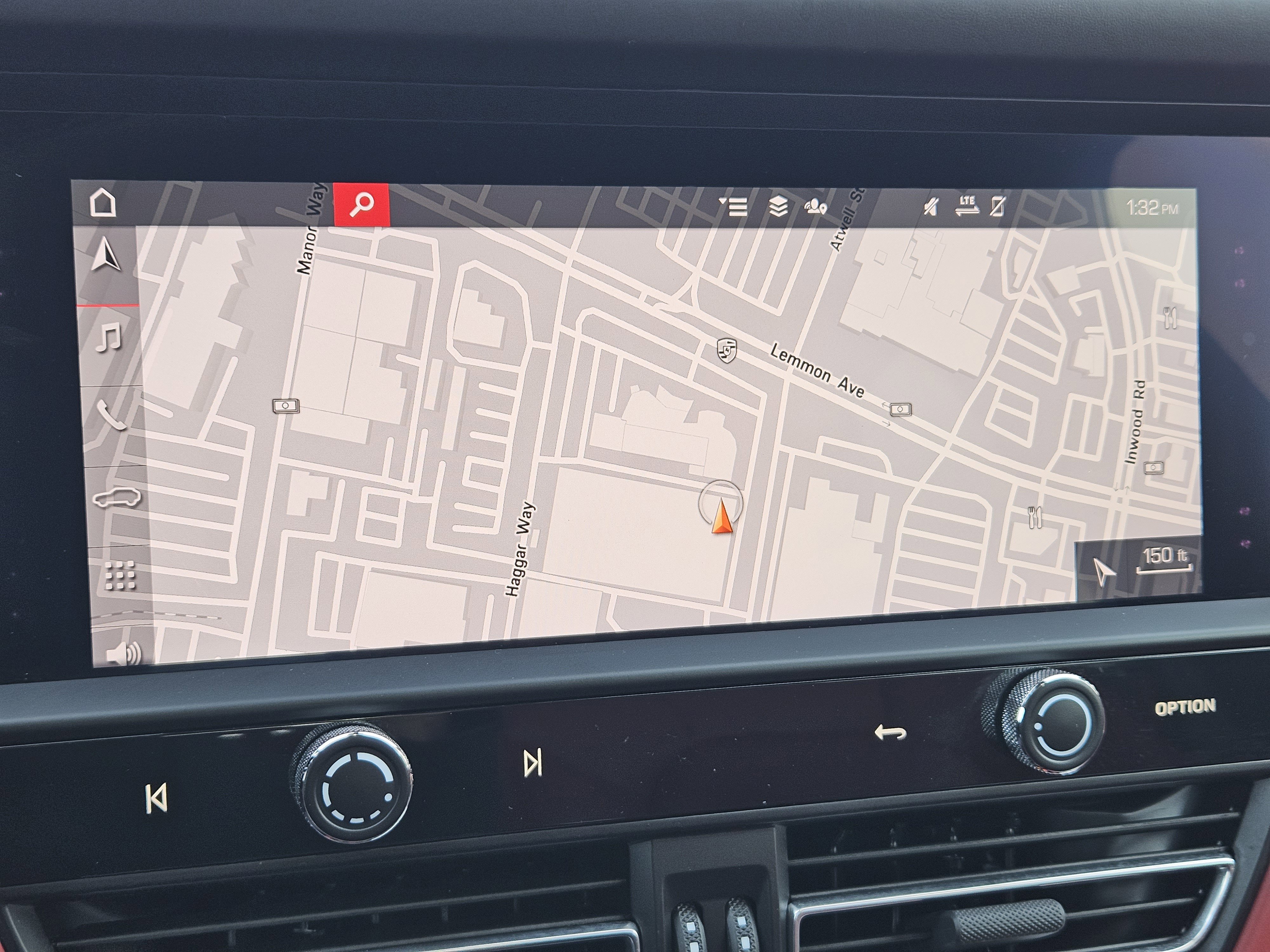 Used 2023 Porsche Macan Turbo image 17