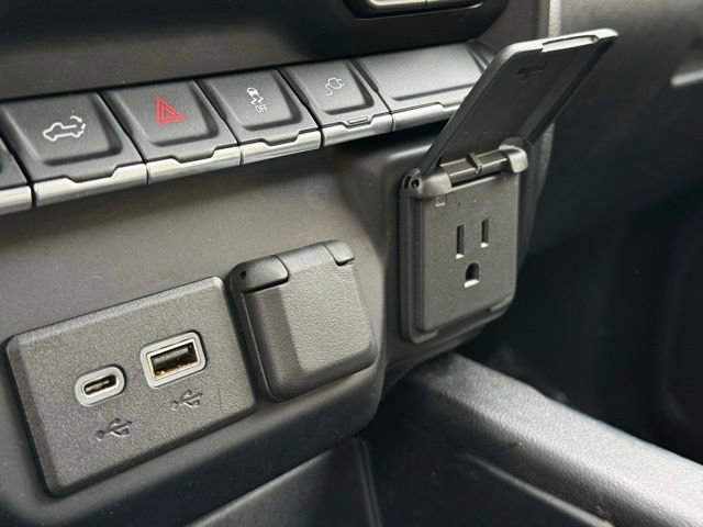 Used 2020 Chevrolet Silverado 1500 LT Trail Boss image 16