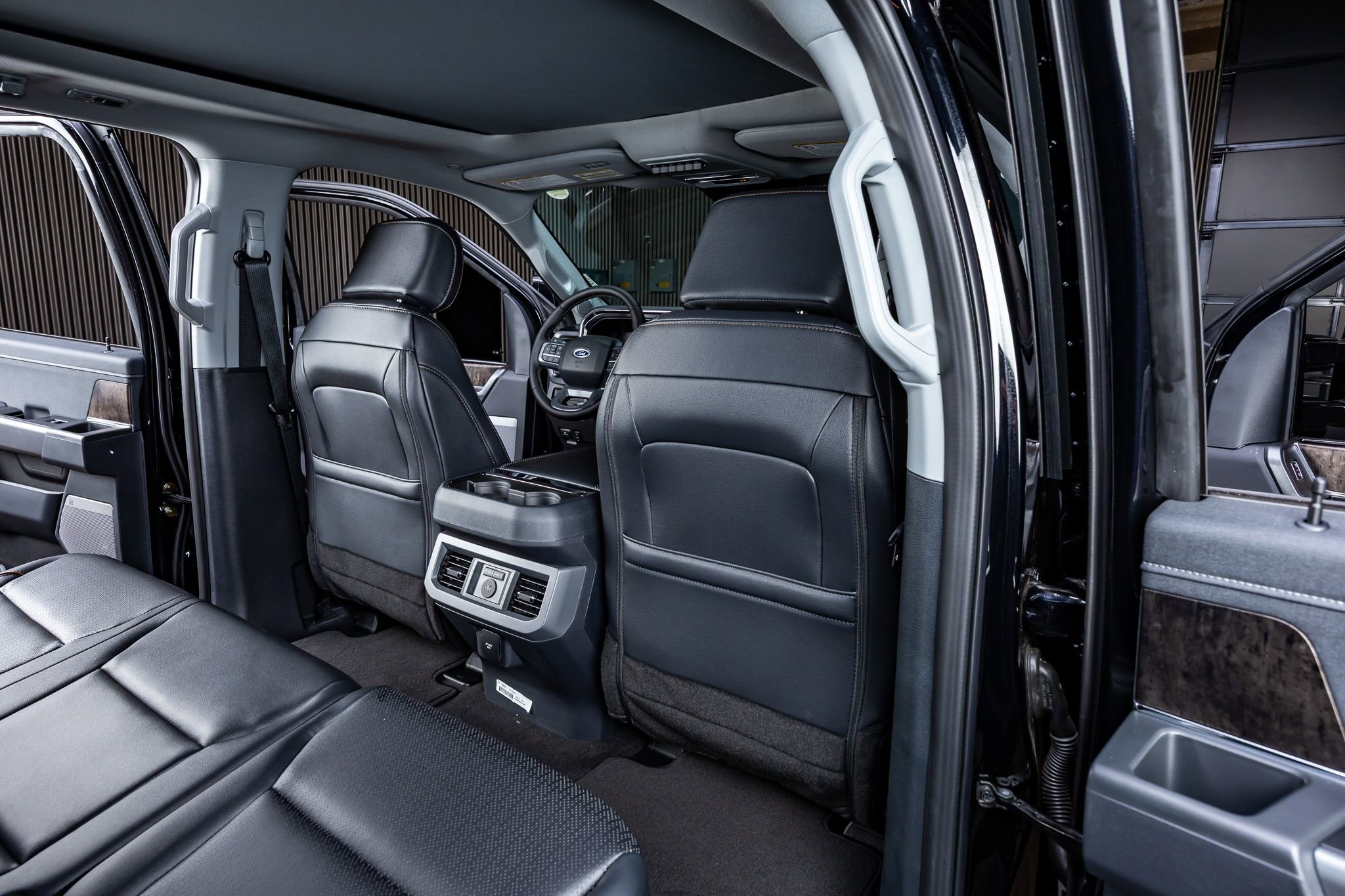 Used 2026 Ford F350 Lariat w/ Lariat Premium Package image 31