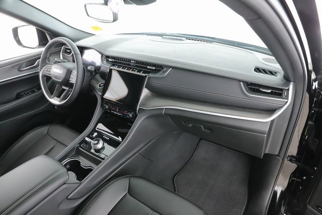 Used 2024 Jeep Grand Cherokee Limited 4xe image 34