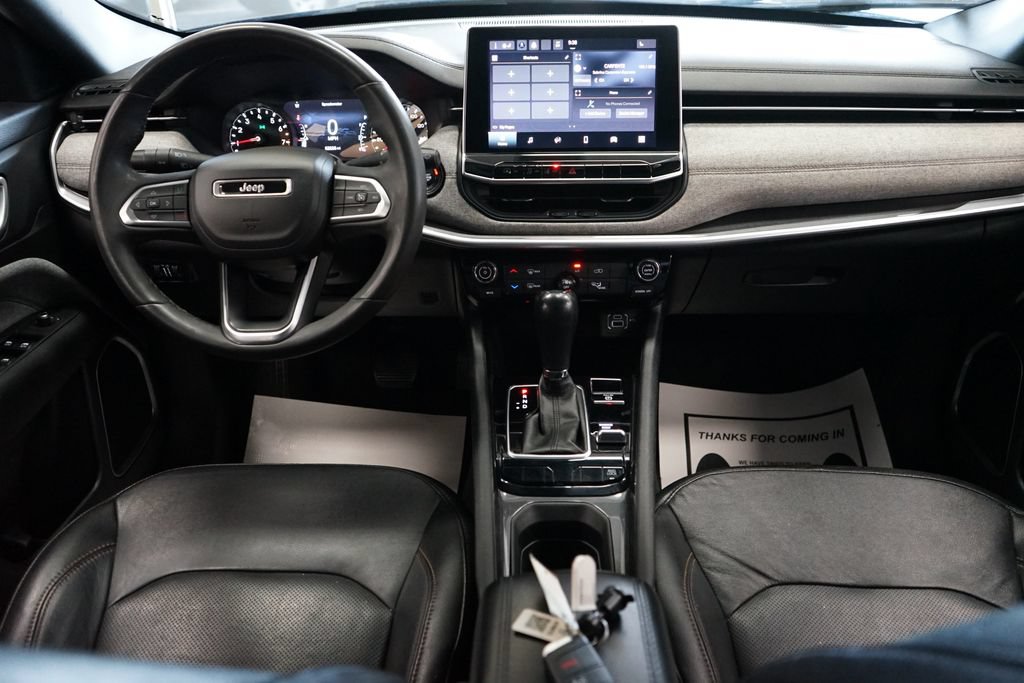 Used 2023 Jeep Compass Latitude AWD/4WD image 40