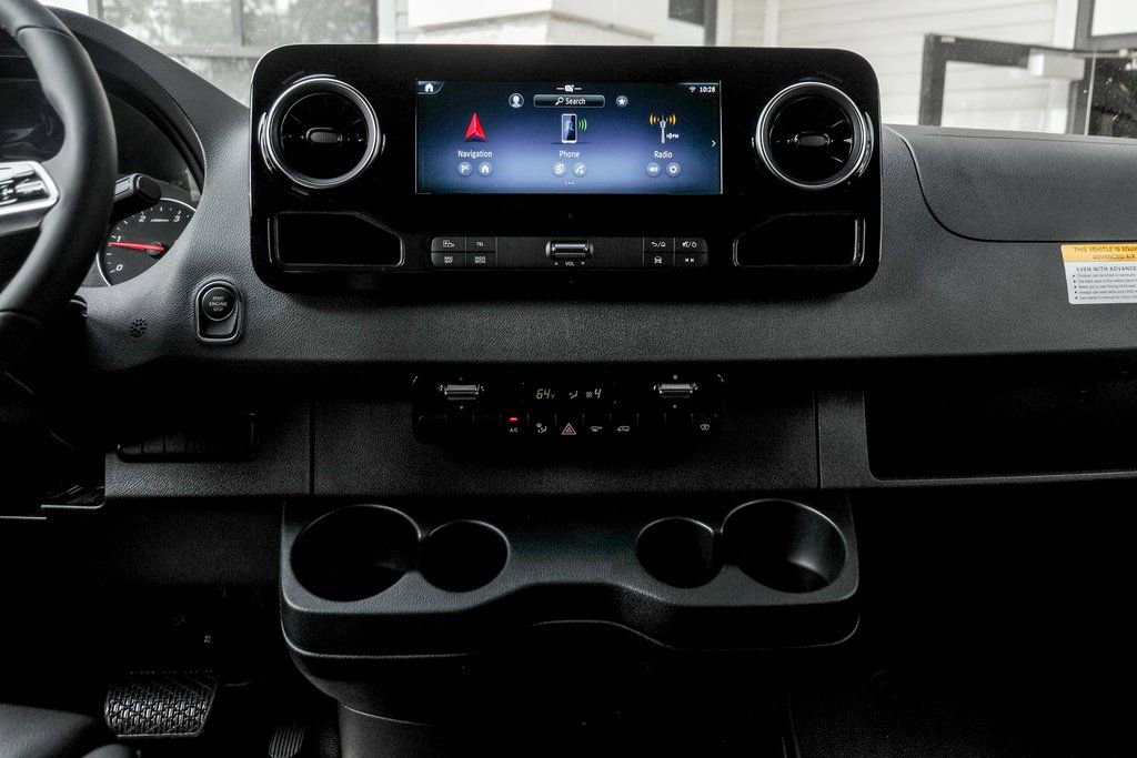 Used 2025 Mercedes-Benz Sprinter 2500 image 20