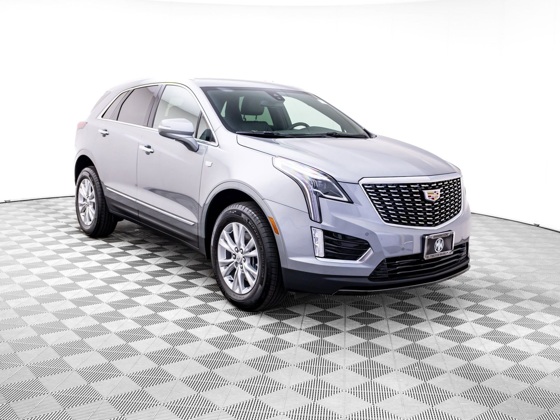 New 2026 Cadillac XT5 Luxury w/ LPO, Floor Liner Package AWD/4WD image 8