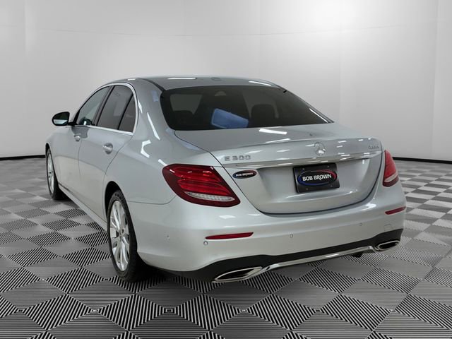 Used 2019 Mercedes-Benz E 300 4MATIC image 5