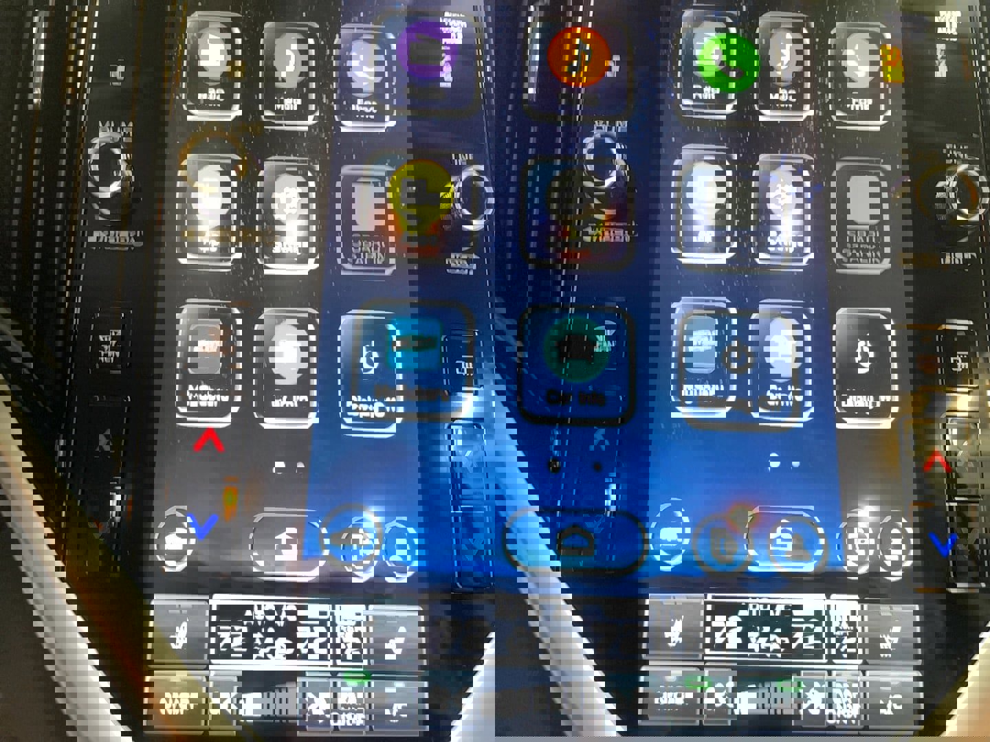 Used 2023 Subaru Ascent Premium image 11