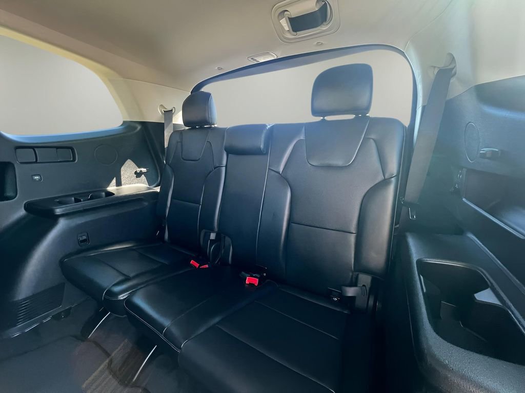 Used 2022 Kia Telluride EX w/ Towing Package image 19