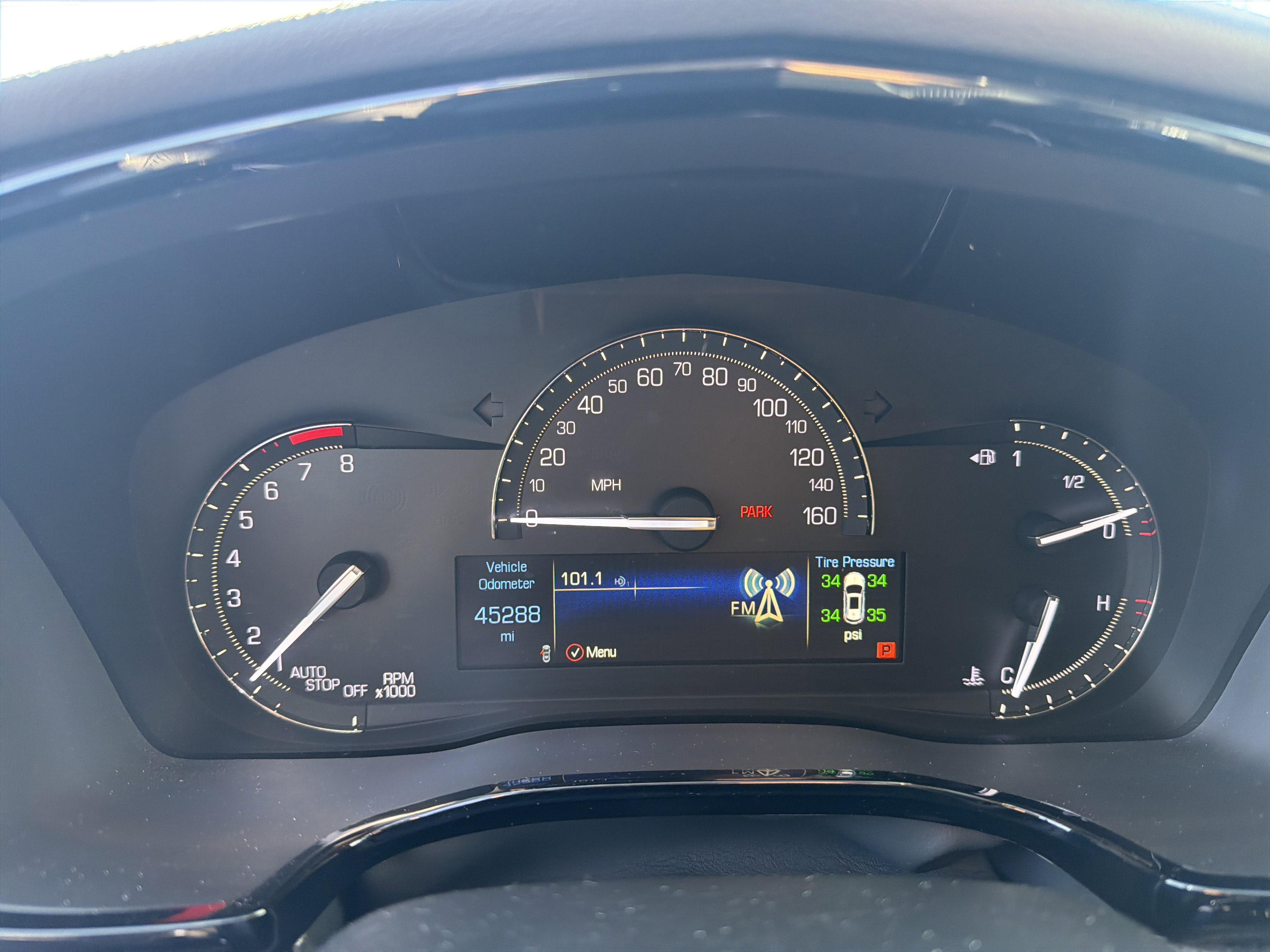 Used 2018 Cadillac XT5 Luxury w/ Driver Awareness Package image 14