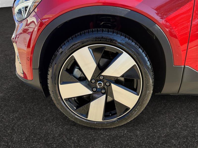 Used 2024 Volvo C40 P8 Recharge Ultimate w/ Protection Package Premier RWD image 15