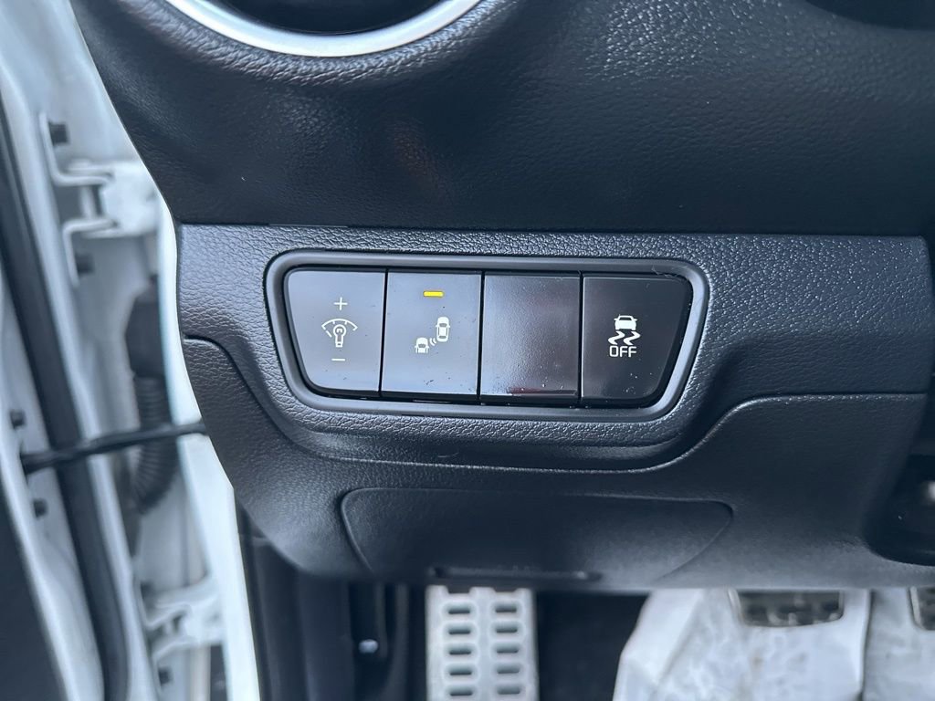 Used 2022 Kia Forte GT-Line w/ GT-Line Premium Package image 18