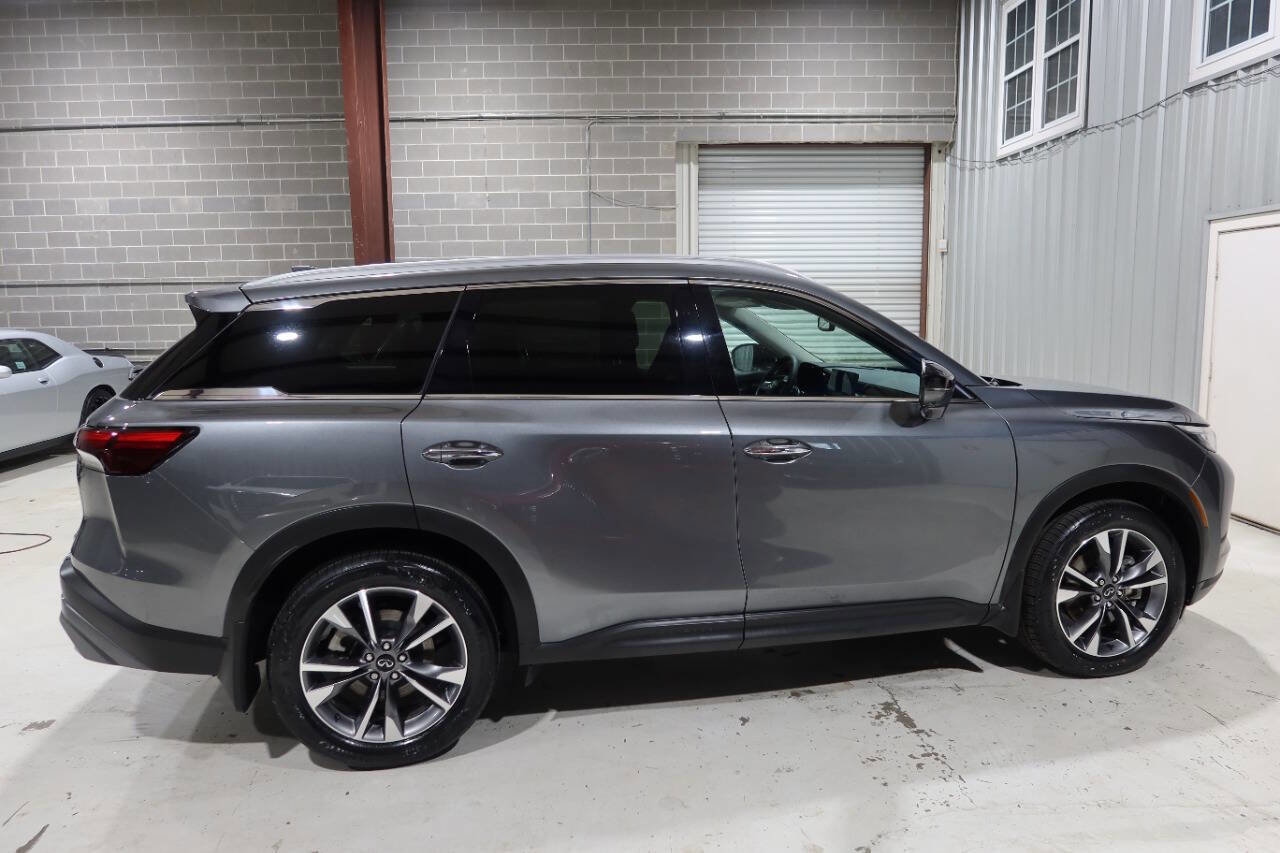 Used 2022 INFINITI QX60 Luxe w/ Cargo Package FWD image 6
