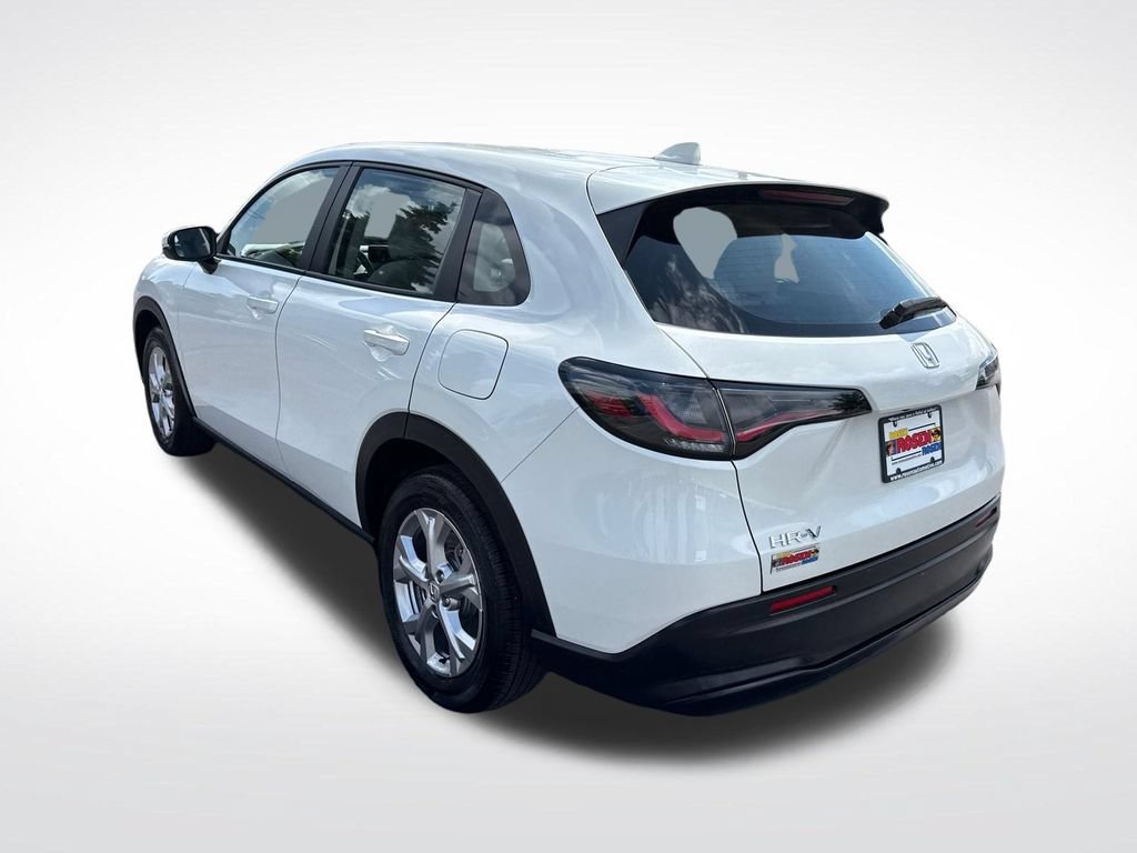 Certified 2025 Honda HR-V LX image 3