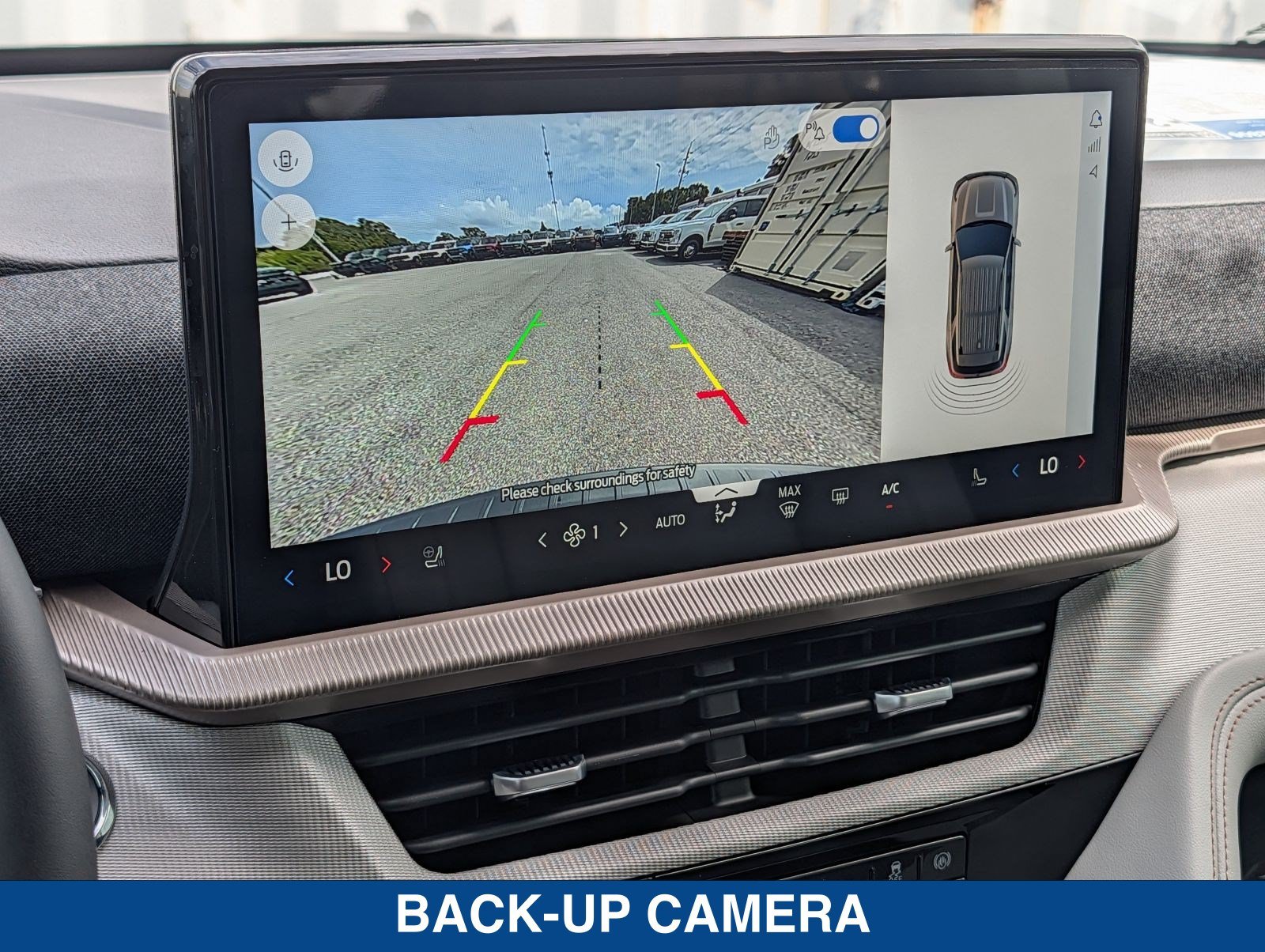 New 2026 Ford Explorer Active w/ Active Comfort Package RWD image 33