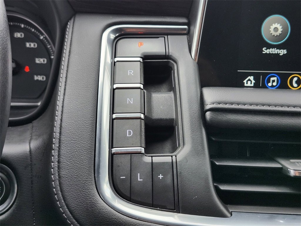 Used 2021 Chevrolet Suburban LS image 23