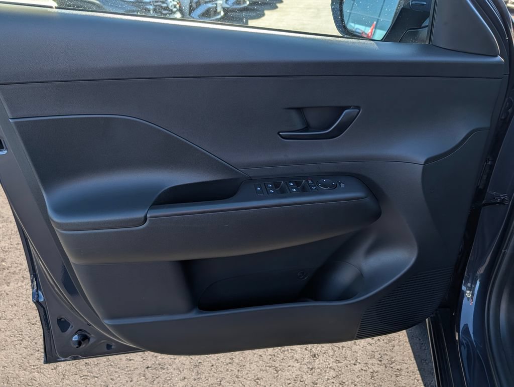 Certified 2025 Hyundai Kona SEL FWD image 16