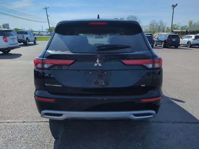 Used 2024 Mitsubishi Outlander SE FWD image 7