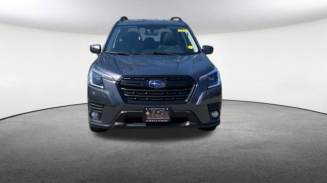 Certified 2023 Subaru Forester Premium AWD/4WD image 3