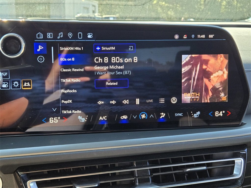 Used 2025 Chevrolet Traverse LT image 22