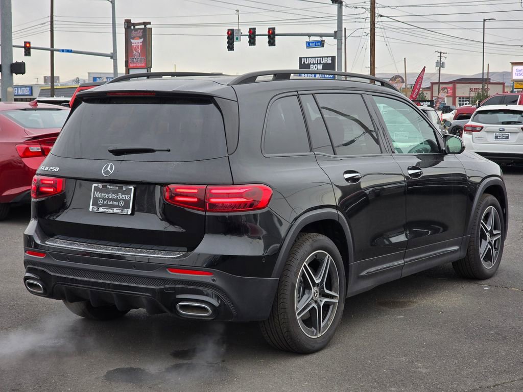 New 2024 Mercedes-Benz GLB 250 image 5