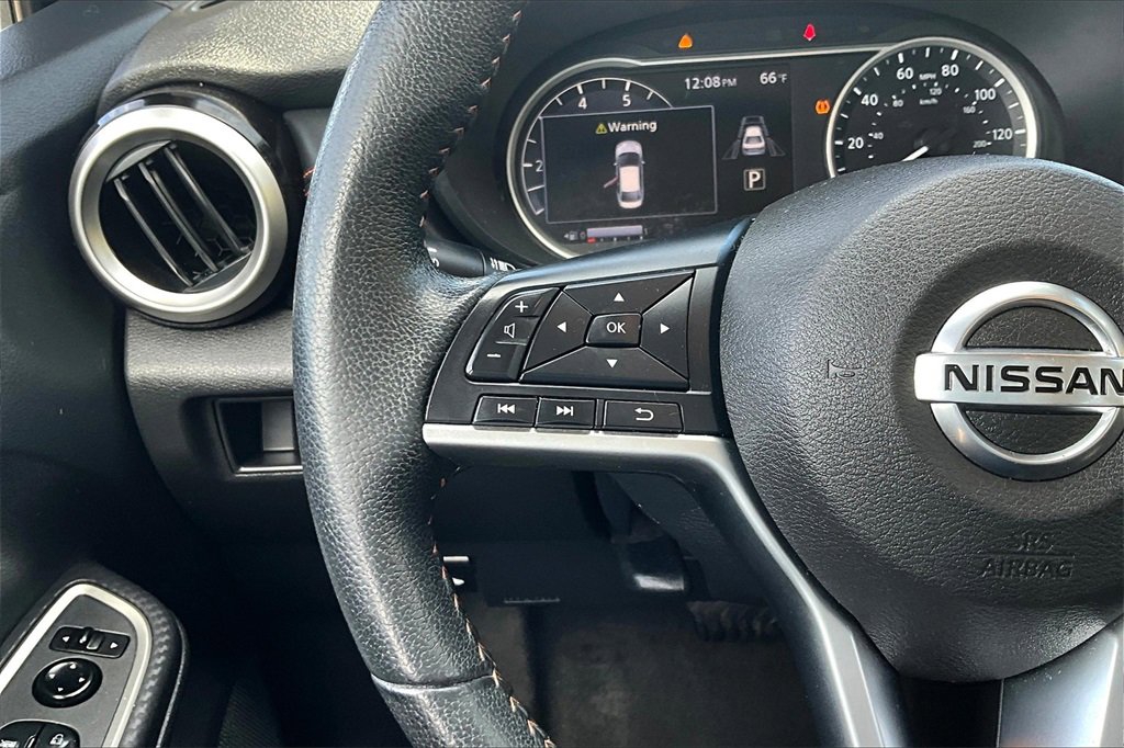 Used 2021 Nissan Versa SR image 17