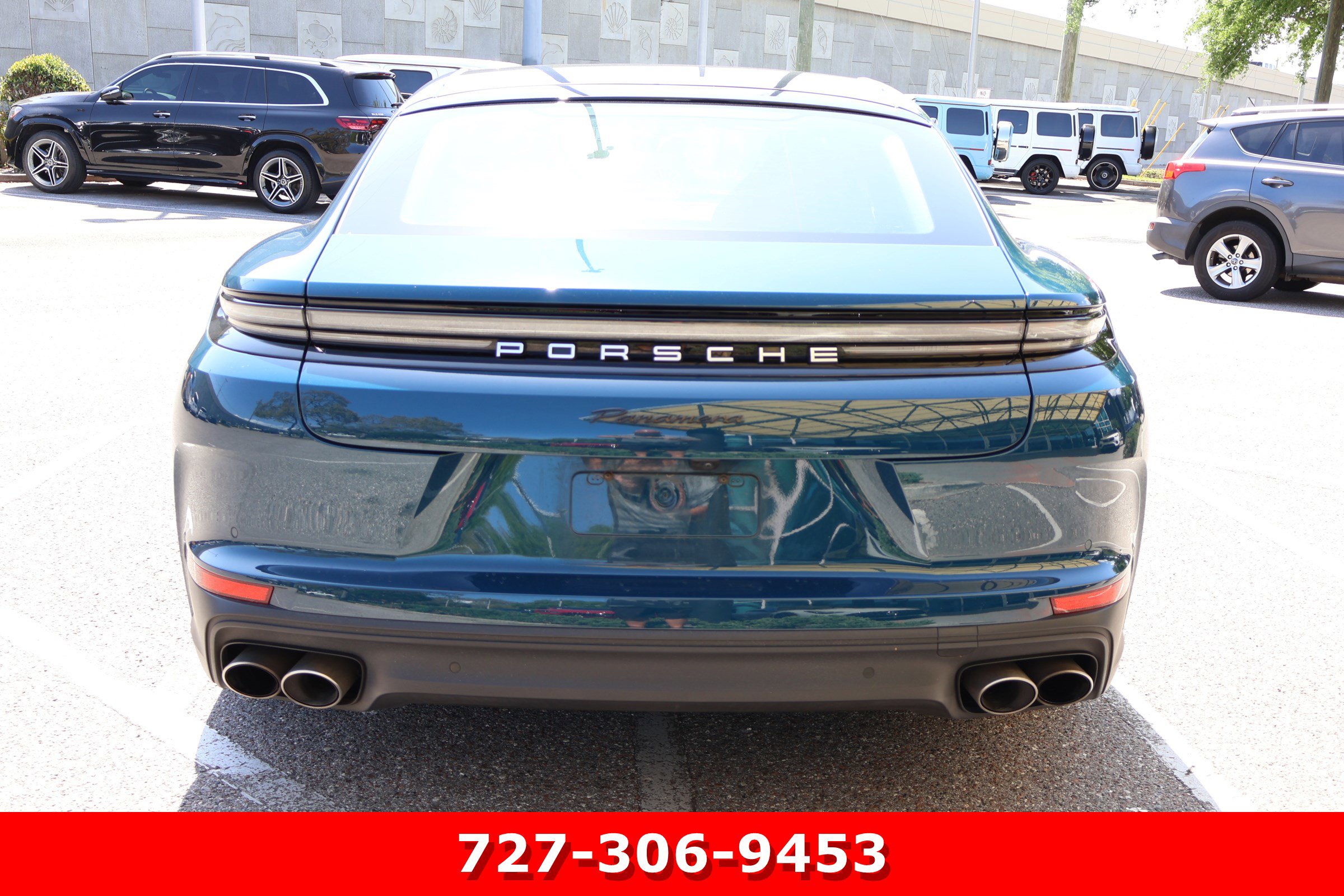 Used 2024 Porsche Panamera 4 image 8