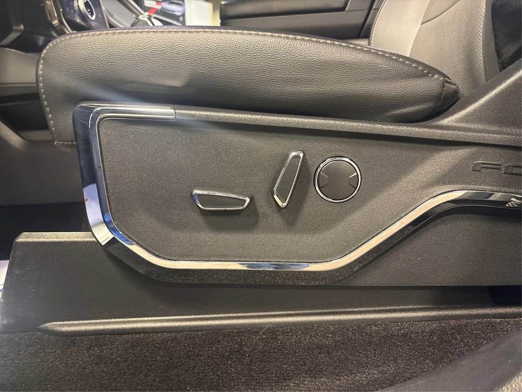 Used 2022 Ford F150 Lightning Lariat w/ Max Trailer Tow Package image 30