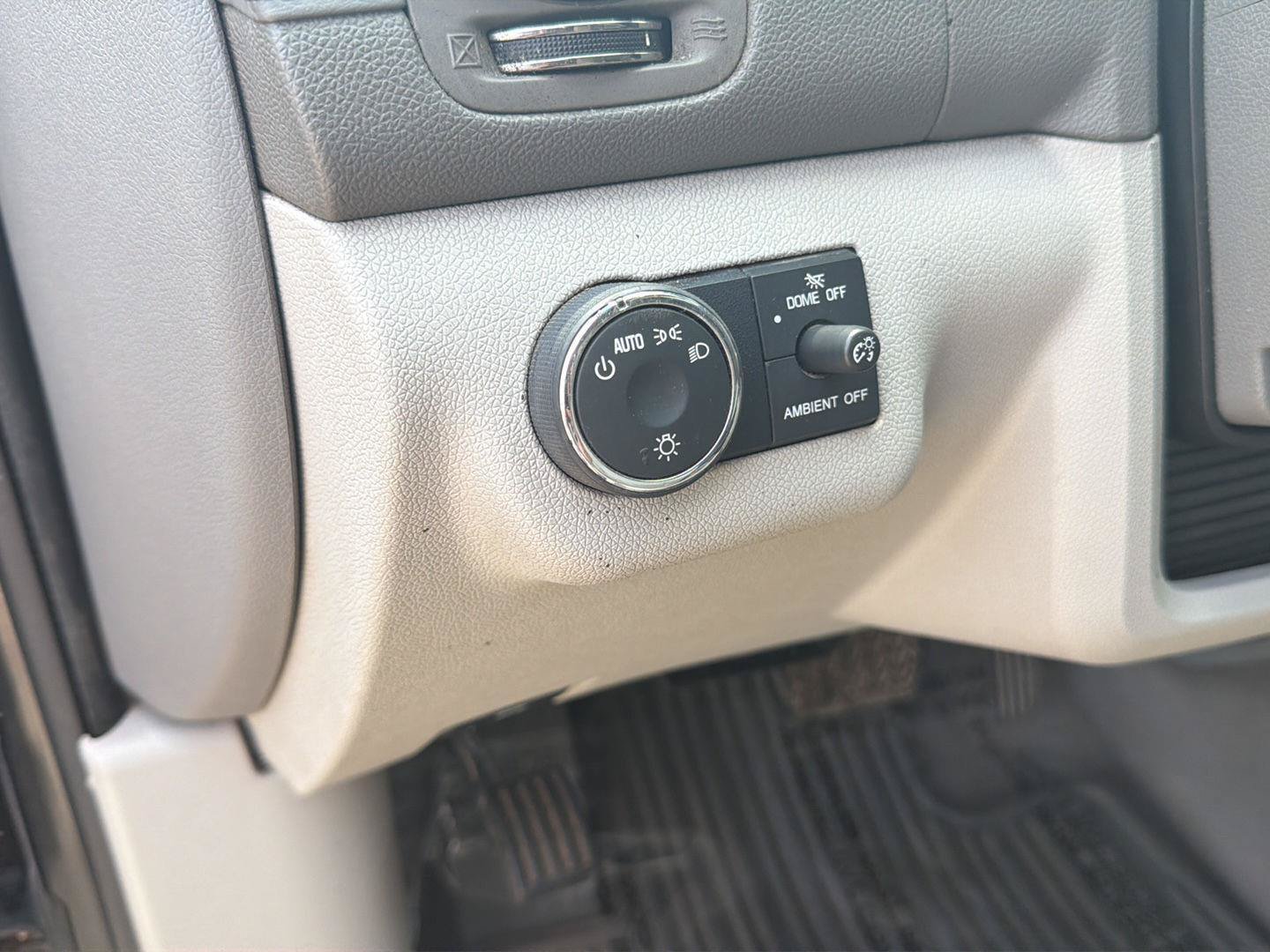 Used 2014 Buick Enclave Leather AWD/4WD image 23