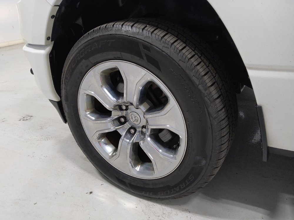 Used 2019 RAM 1500 Big Horn AWD/4WD image 31