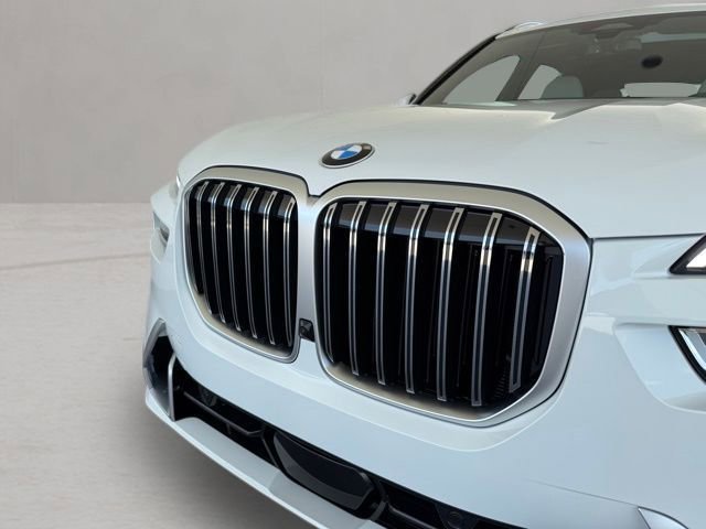 Certified 2026 BMW X7 xDrive40i image 2