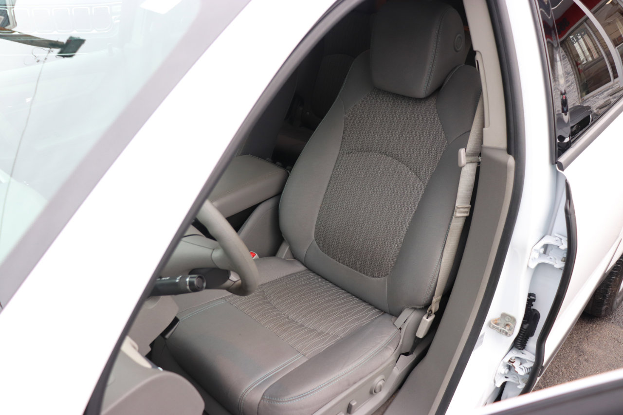Used 2017 Chevrolet Traverse LS image 11