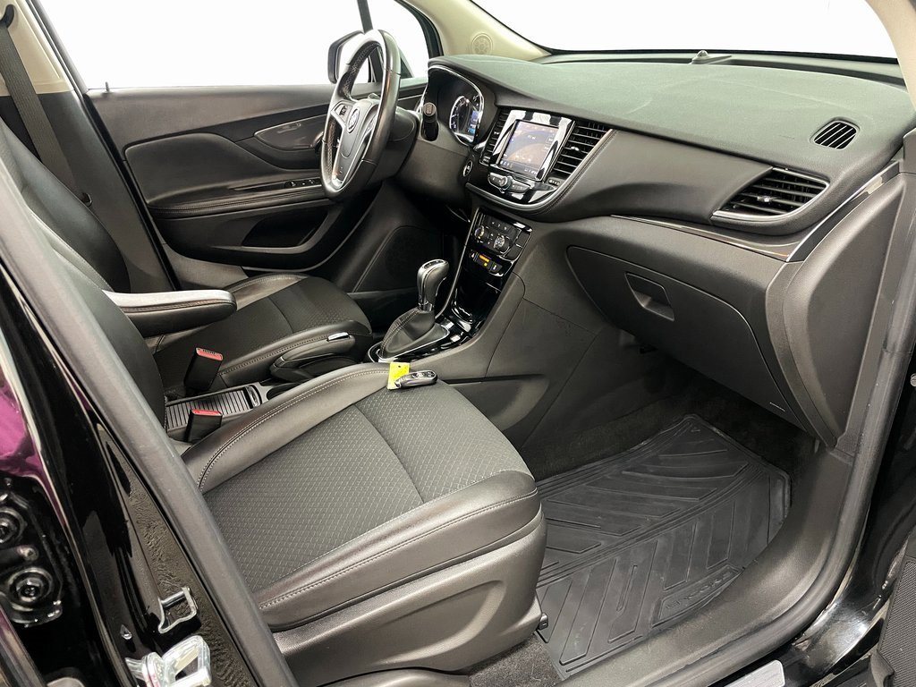 Certified 2022 Buick Encore Preferred w/ Safety Package image 35