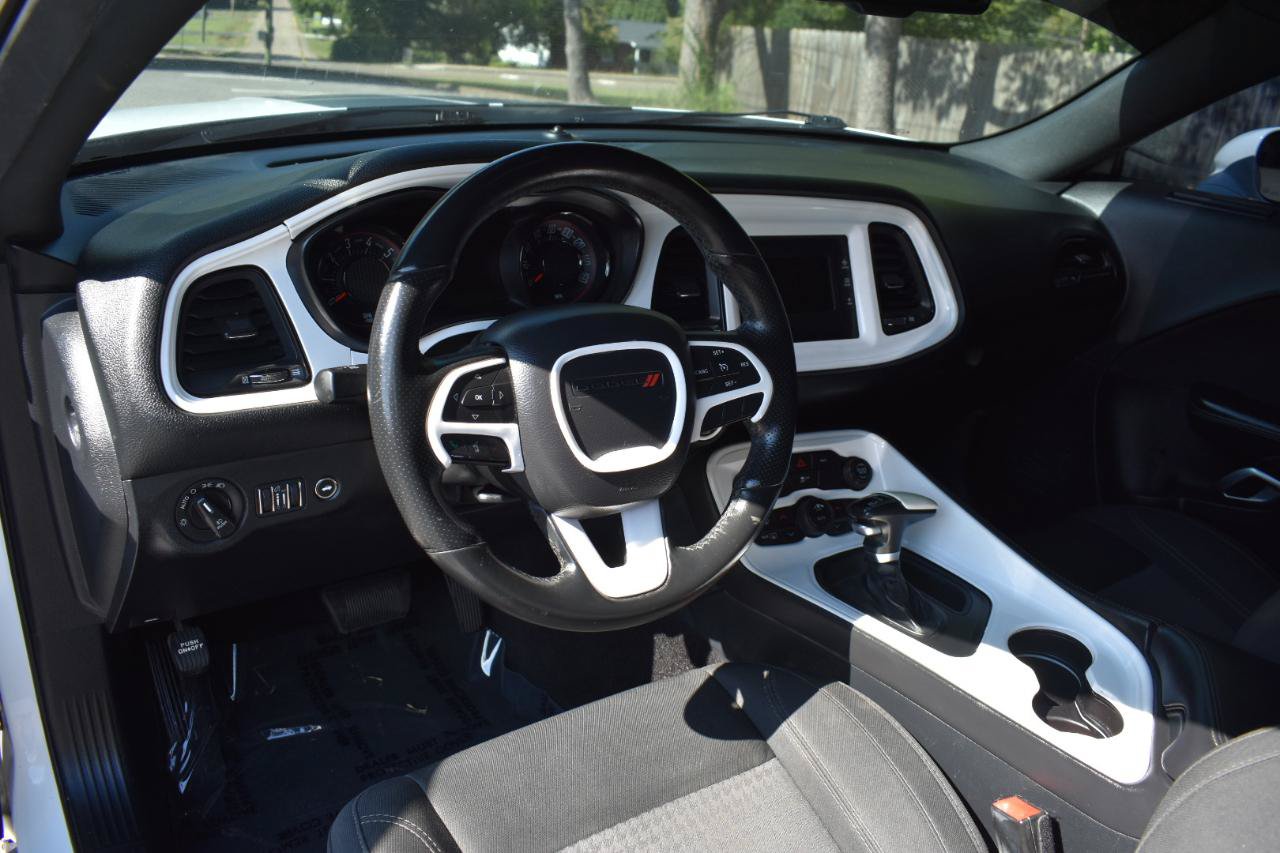 Used 2016 Dodge Challenger SXT w/ Blacktop Package RWD image 13