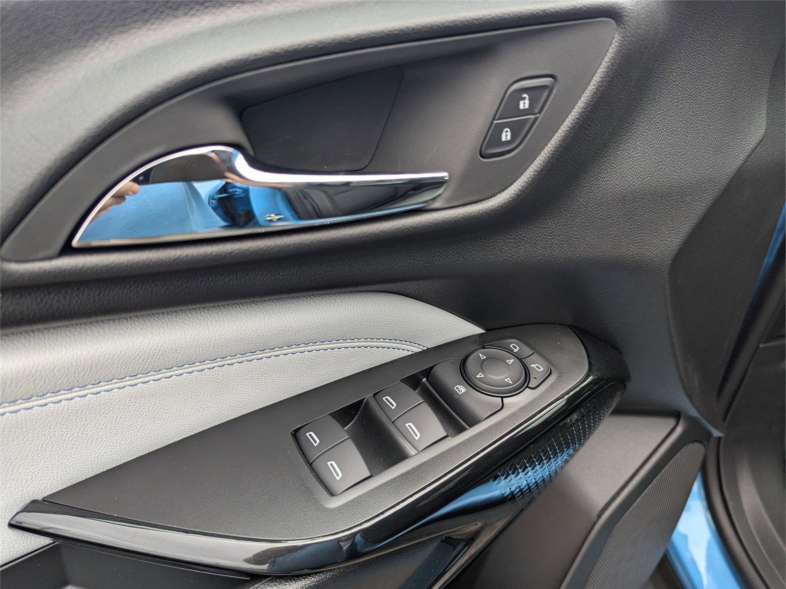 New 2026 Chevrolet Trax LT w/ Driver Confidence Package image 12