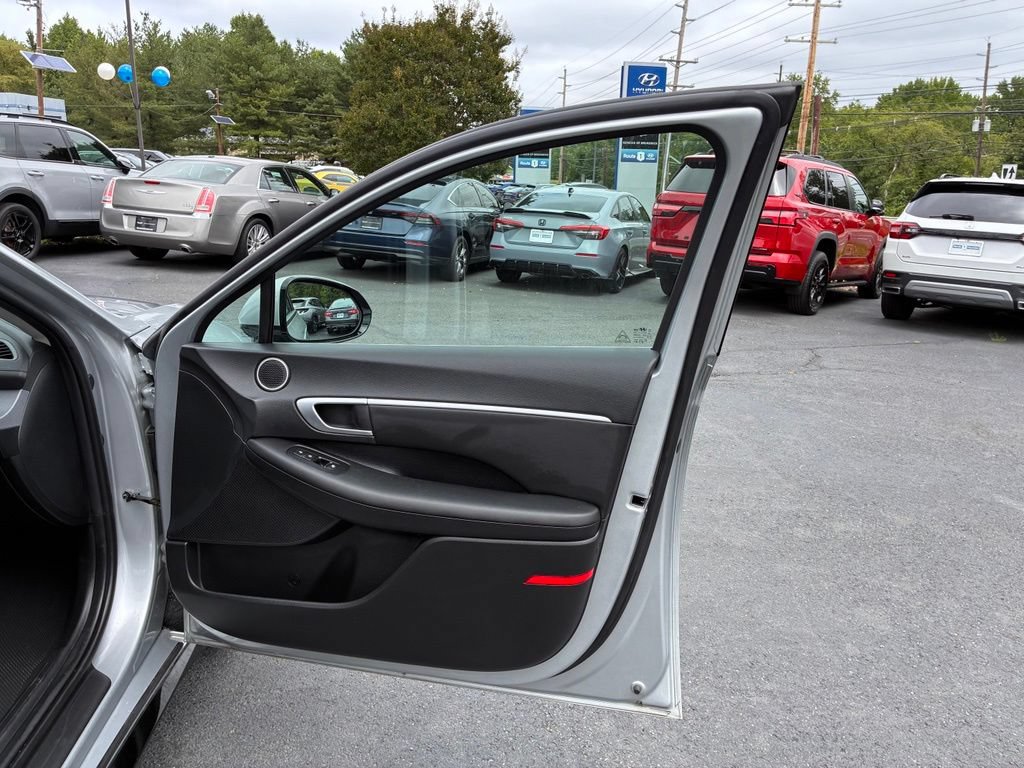 Used 2024 Hyundai Sonata SEL AWD/4WD image 44