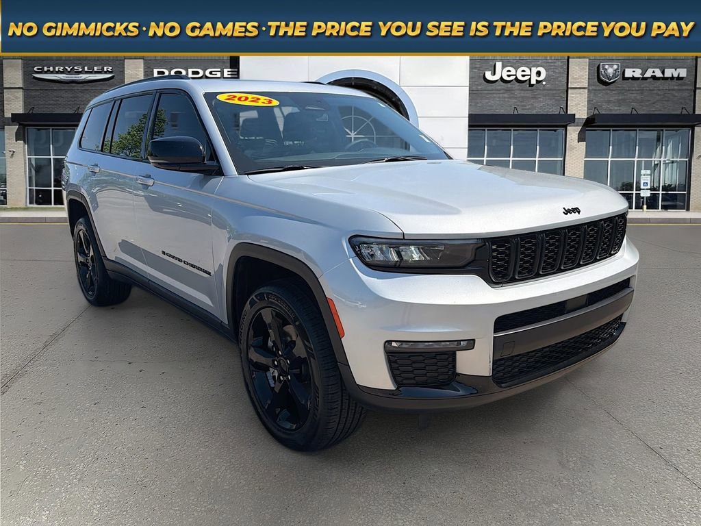 Used 2023 Jeep Grand Cherokee L Limited w/ Black Appearance Package RWD video 1