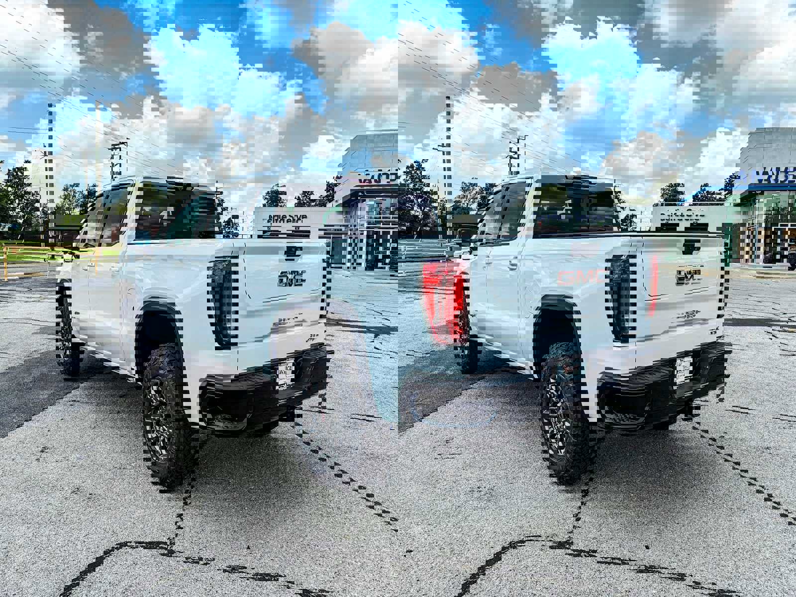 New 2025 GMC Sierra 1500 AT4X image 5