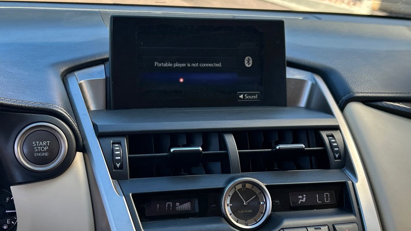 Used 2015 Lexus NX 200t AWD w/ Premium Package image 37