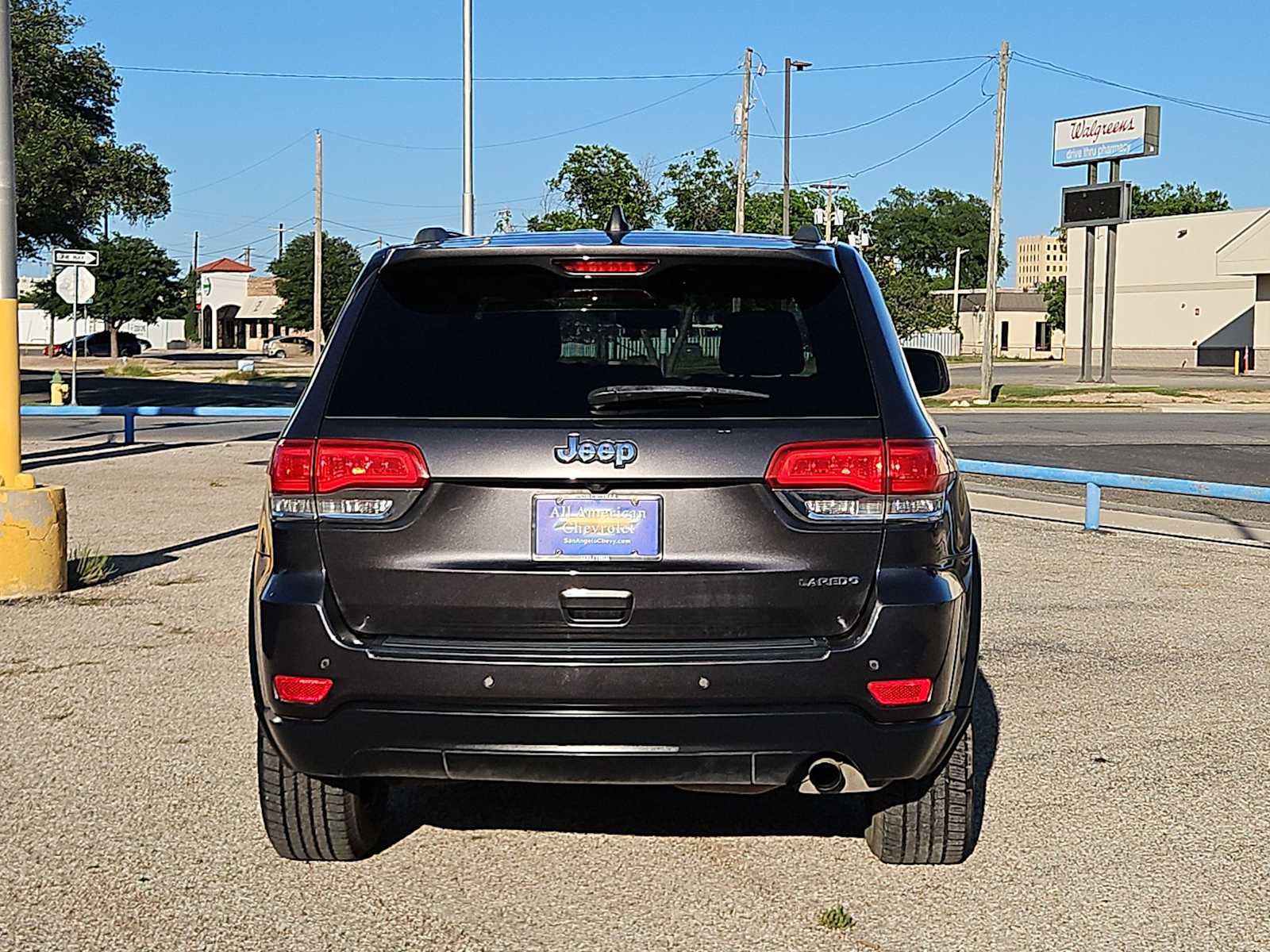 Used 2018 Jeep Grand Cherokee Laredo RWD image 7