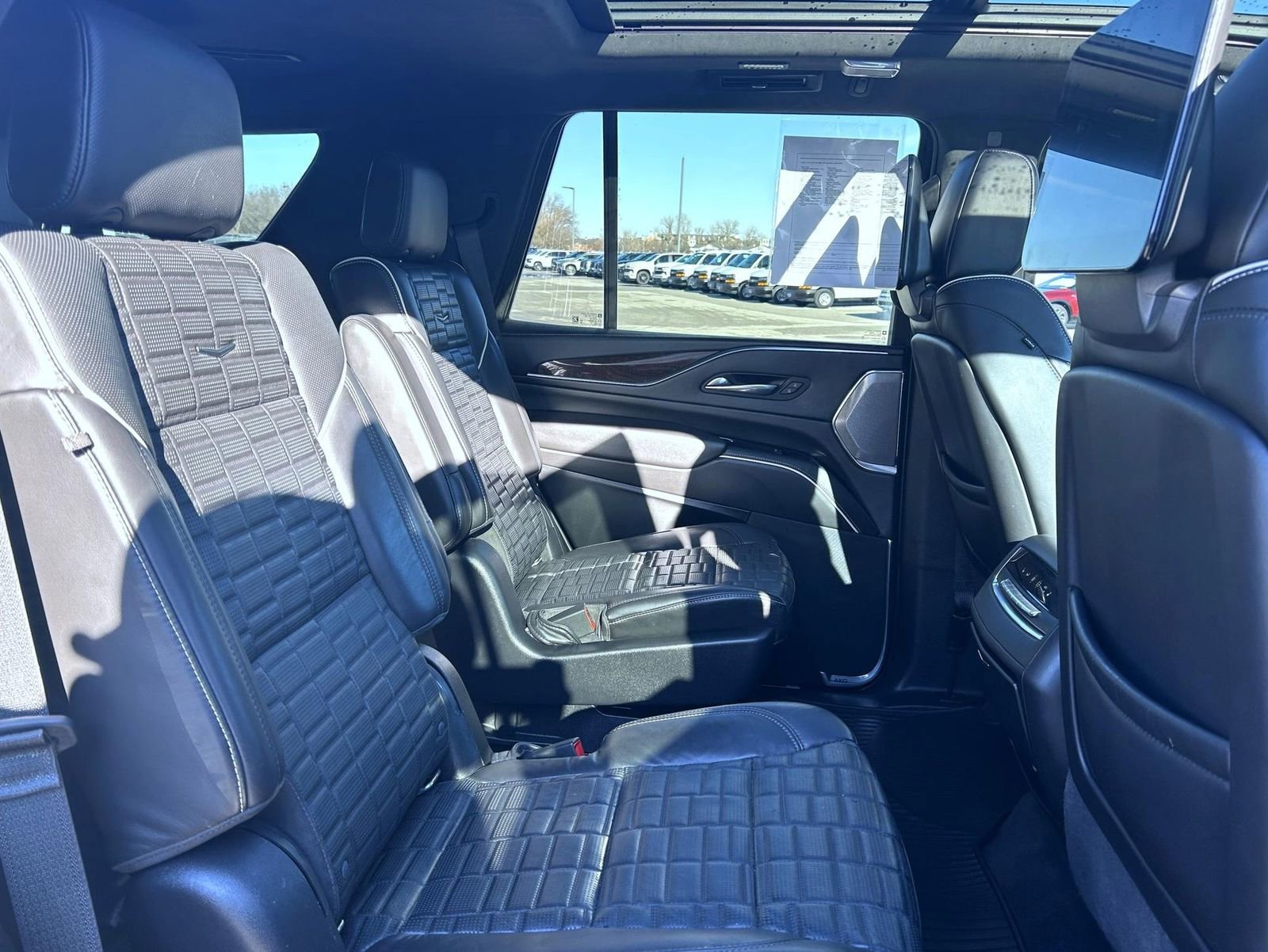 Used 2022 Cadillac Escalade Sport Platinum image 19