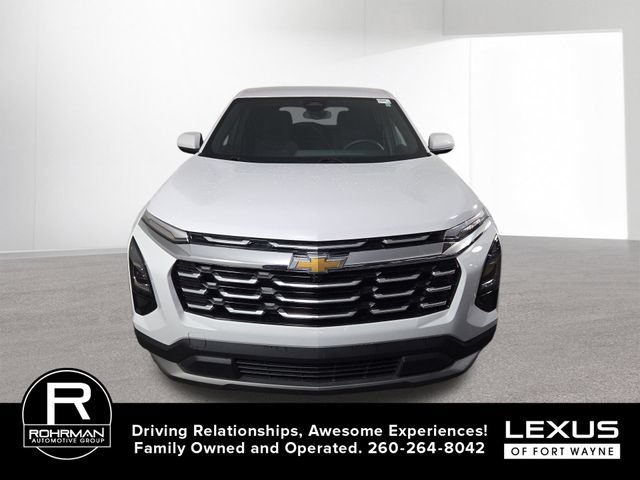 Used 2025 Chevrolet Equinox LT AWD/4WD image 3