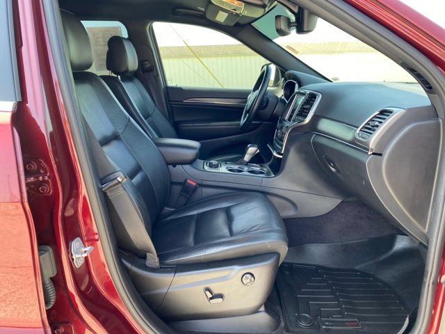 Used 2018 Jeep Grand Cherokee Limited AWD/4WD image 18