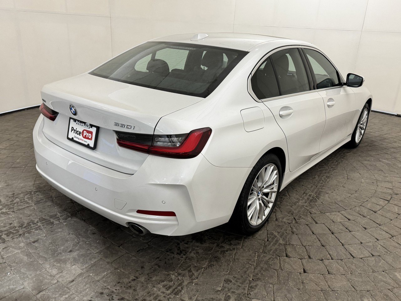 Used 2024 BMW 330i xDrive Sedan image 6
