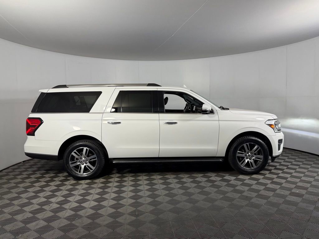 Used 2022 Ford Expedition Max Limited AWD/4WD image 3