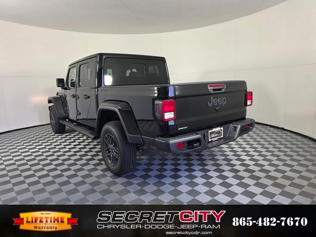 New 2025 Jeep Gladiator Sport image 5