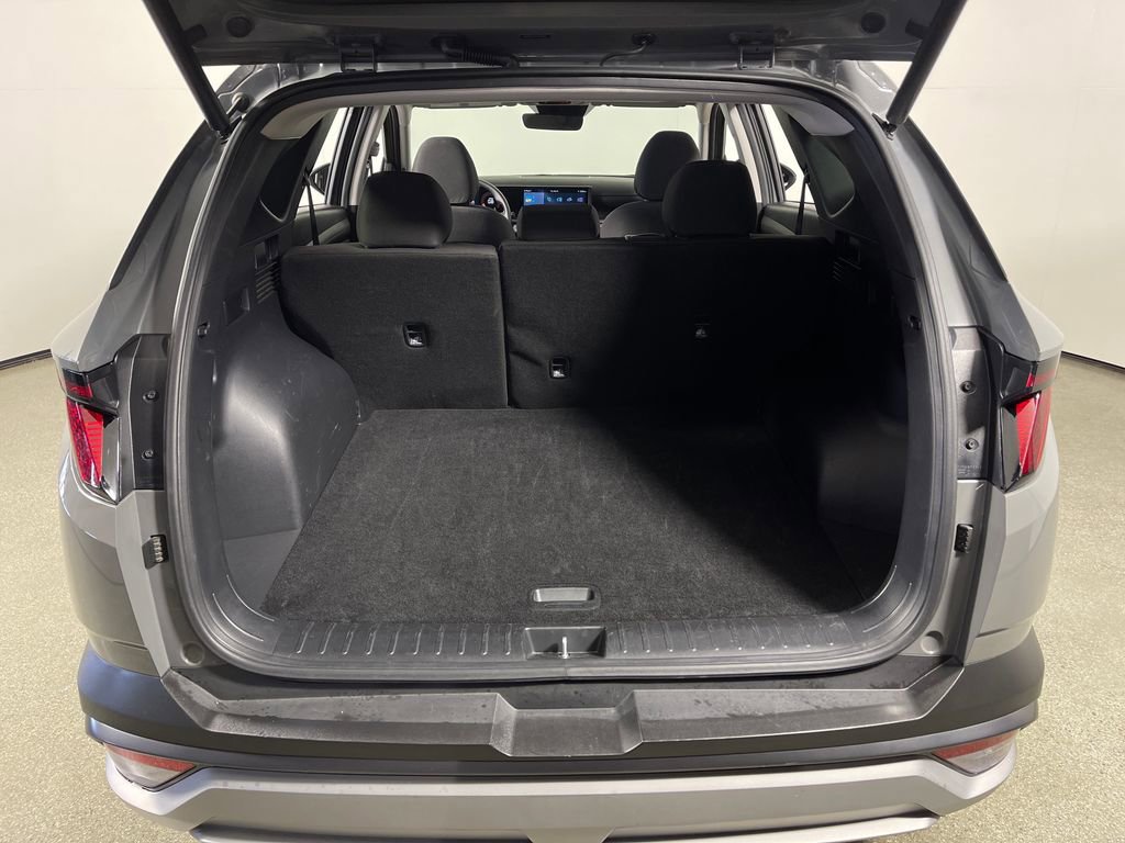 Certified 2025 Hyundai Tucson SEL AWD/4WD image 10