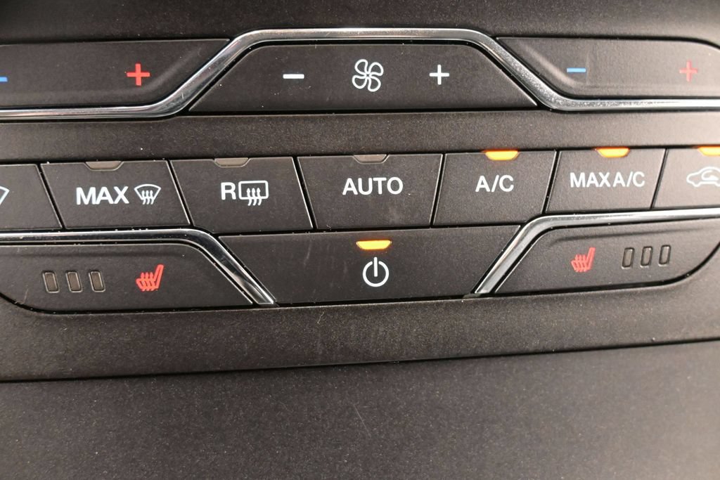 Used 2018 Ford Edge SEL w/ Equipment Group 201A FWD image 11